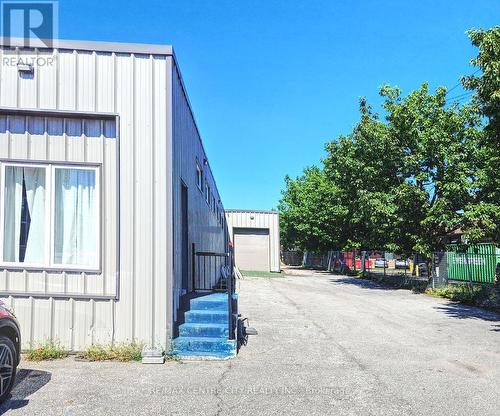 284 Adelaide Street S, London South (South I), ON 