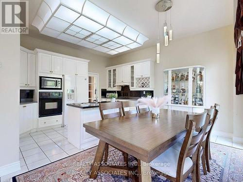 2 Lord Nelson Court, Richmond Hill, ON - Indoor Photo Showing Dining Room