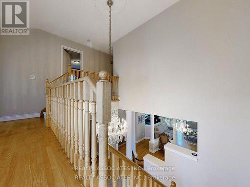 2 Lord Nelson Court, Richmond Hill, ON - Indoor Photo Showing Other Room
