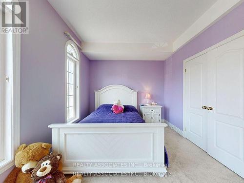2 Lord Nelson Court, Richmond Hill, ON - Indoor Photo Showing Bedroom