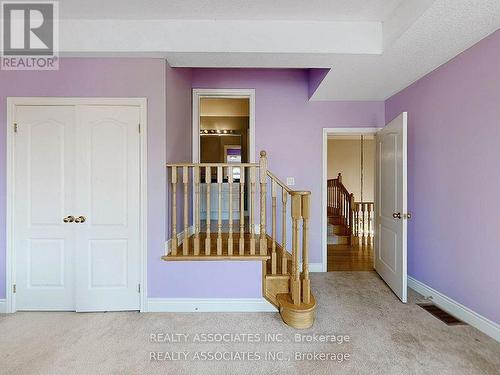 2 Lord Nelson Court, Richmond Hill, ON - Indoor Photo Showing Other Room