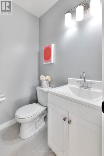 8-100 Inkerman St. Guelph/Eramosa, ON N0B 2K0 - 8 - 100 Inkerman Street, Guelph/Eramosa (Rockwood), ON - Indoor Photo Showing Bathroom