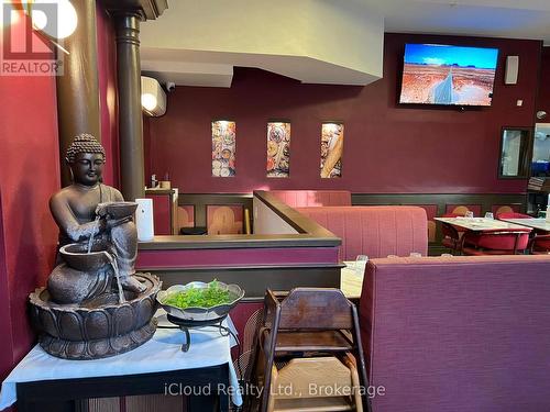 231 Lakeshore Road E, Mississauga, ON 