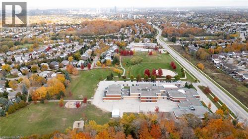 38 Heatherwood Place, Kitchener, ON - Outdoor With View