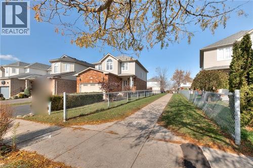 38 Heatherwood Place, Kitchener, ON - Outdoor