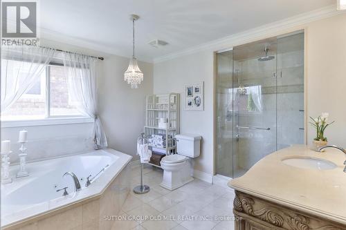 6835 Forest Park Drive, Mississauga, ON - Indoor Photo Showing Bathroom