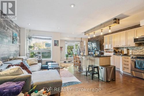 27 Pettit Street, Hamilton, ON - Indoor