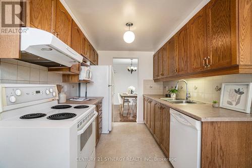 3 Villandry Street, Ottawa, ON - Indoor Photo Showing Kitchen With Double Sink