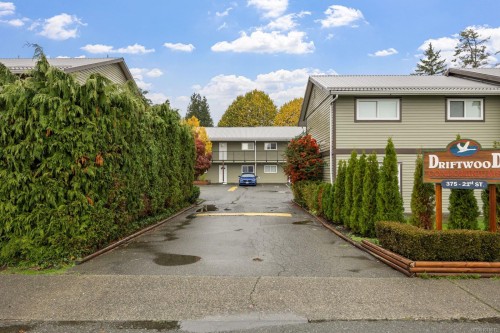 6-375 21St St, Courtenay, BC - Outdoor