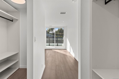 1118-2000 Hannington Rd, Langford, BC - Indoor Photo Showing Other Room