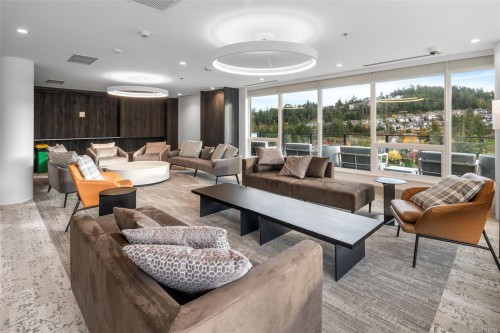 1118-2000 Hannington Rd, Langford, BC - Indoor Photo Showing Living Room