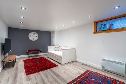 Family Room - 1950 Boul. Leblanc, Laval (Duvernay), QC - Indoor