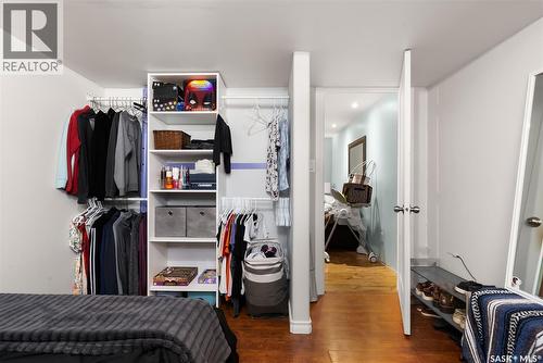 421 2Nd Avenue, Odessa, SK - Indoor