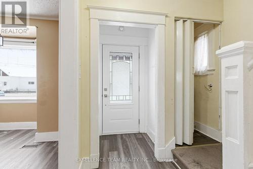 437 4Th Street E, Cornwall, ON - Indoor Photo Showing Other Room