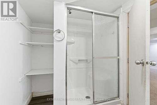 437 4Th Street E, Cornwall, ON - Indoor Photo Showing Bathroom