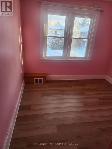 437 4Th Street E, Cornwall, ON - Indoor Photo Showing Other Room