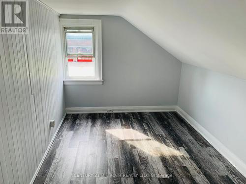 156 Dunlop Street W, Barrie, ON - Indoor Photo Showing Other Room