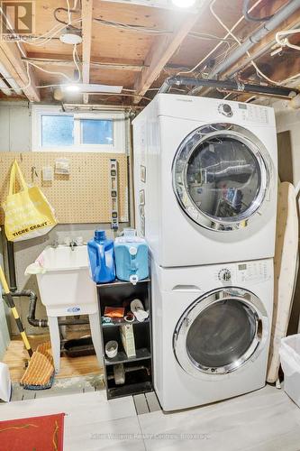 202 Bennett Street W, Goderich (Goderich (Town)), ON - Indoor Photo Showing Laundry Room