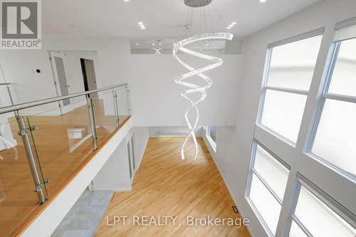 298 Crestview Road, Ottawa, ON - Indoor