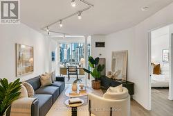 912 - 24 WELLESLEY STREET W  Toronto, ON M4Y 2X6