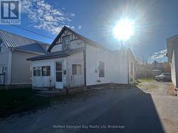 111 ANDREW STREET S Orillia, ON L3V 5J3