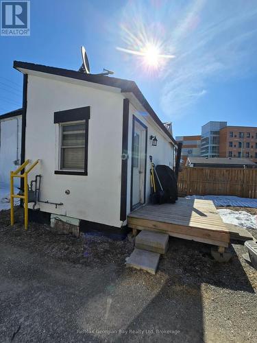 111 Andrew Street S, Orillia, ON - Outdoor With Exterior