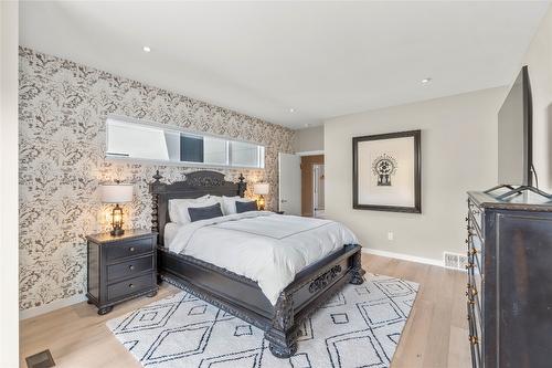 15-1395 Prairie Rose Drive, Kamloops, BC - Indoor Photo Showing Bedroom
