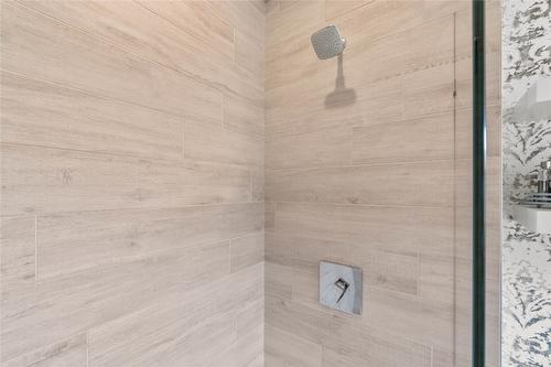 15-1395 Prairie Rose Drive, Kamloops, BC - Indoor Photo Showing Bathroom