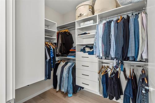 15-1395 Prairie Rose Drive, Kamloops, BC - Indoor With Storage