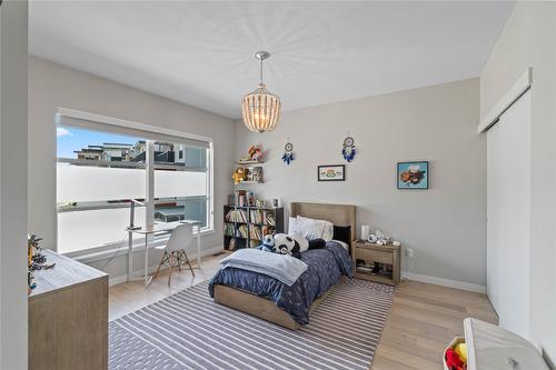 15-1395 Prairie Rose Drive, Kamloops, BC - Indoor Photo Showing Bedroom