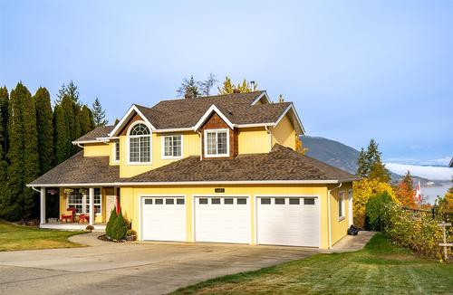 1681 18 Avenue  Salmon Arm, BC V1E 2M9