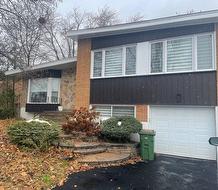 15 Rue Oslo  Dollard-Des-Ormeaux, QC H9A 2H4