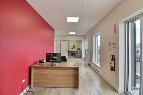 Réception - 202 Rue Georges-Dumont, Val-D'Or, QC - Indoor Photo Showing Office
