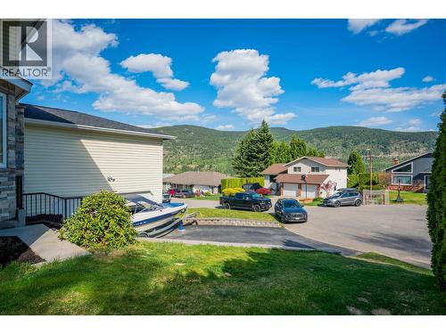3410 Windsor Place, Castlegar, BC - Outdoor With View