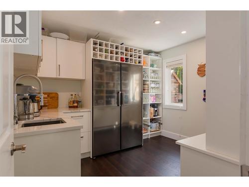 3410 Windsor Place, Castlegar, BC - Indoor