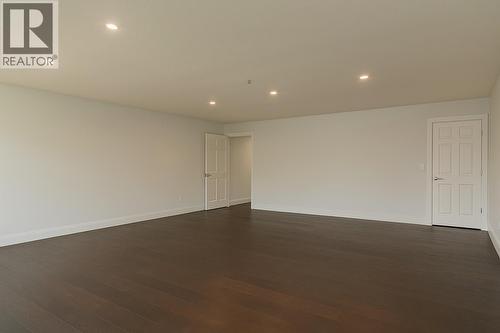 3410 Windsor Place, Castlegar, BC - Indoor Photo Showing Other Room