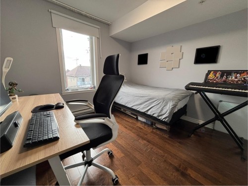 Chambre à coucher - 305-3745 Av. Jean-Béraud, Laval (Chomedey), QC - Indoor Photo Showing Bedroom