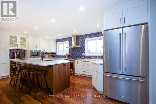 3517 Lockhart Road, Clarington, ON - Indoor Photo Showing Kitchen With Upgraded Kitchen
