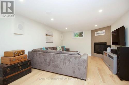 3517 Lockhart Road, Clarington, ON - Indoor With Fireplace