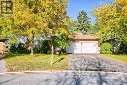 34 THACKEREY PLACE  London North, ON N6G 3E7