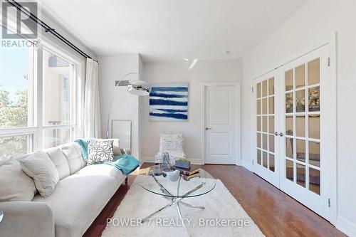 204 - 15 Rean Drive, Toronto, ON - Indoor Photo Showing Living Room