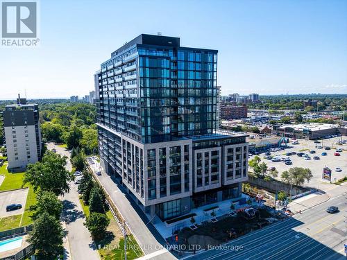 1602 - 86 Dundas Street E, Mississauga, ON - Outdoor With View