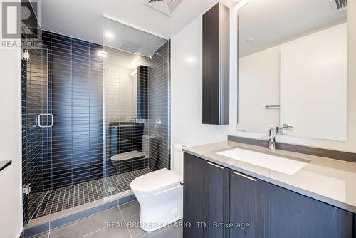 1602 - 86 Dundas Street E, Mississauga, ON - Indoor Photo Showing Bathroom