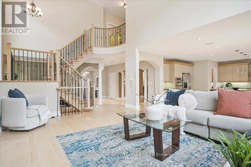 1468 Ferncrest Road, Oakville, ON - Indoor Photo Showing Living Room