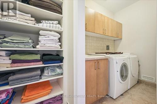 1468 Ferncrest Road, Oakville, ON - Indoor Photo Showing Laundry Room