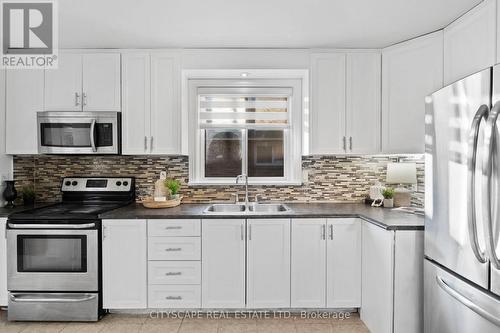 53 Warnica Avenue, Toronto, ON - Indoor Photo Showing Kitchen With Double Sink With Upgraded Kitchen