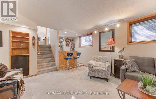 55 Gracefield Crescent, Kitchener, ON - Indoor