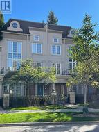 8 - 1 REAN DRIVE  Toronto, ON M2K 3C1