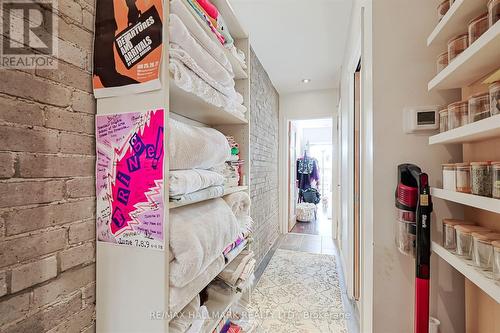 1926 Gerrard Street E, Toronto, ON 