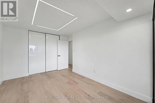 712 - 7420 Bathurst Street, Vaughan, ON - Indoor Photo Showing Other Room